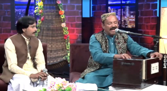 Na Wanj Vy Yaar Dadhii Monjh Andi Hy – Riaz Saqi