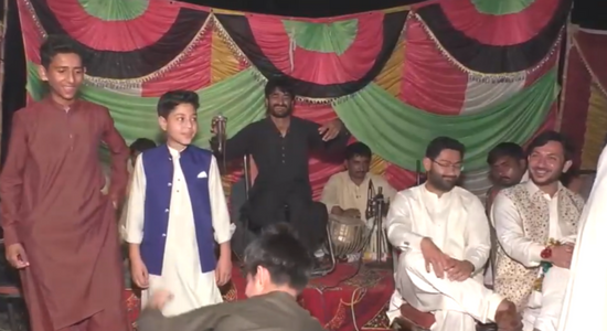 Tedy Nawein Showq Hin – Shahzad Zakhmi